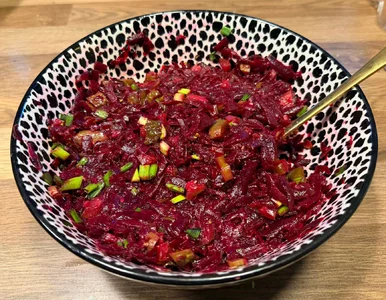 Miniatura: Surowy burak i chrupiąca kiszonka. W 15...