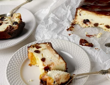 Miniatura: Kremowy, wilgotny sernik lwowski. Raz...