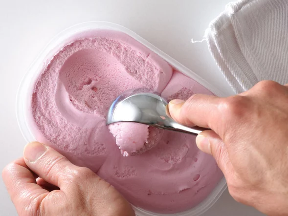 Miniatura: Jeden mały trik, a lody z zamrażarki...