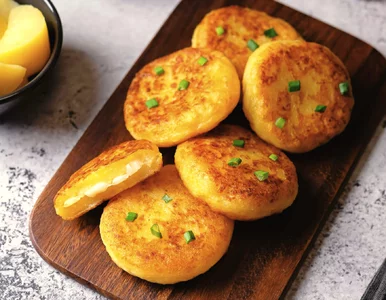 Miniatura: Gdy zostaną mi gotowane ziemniaki, robię z...