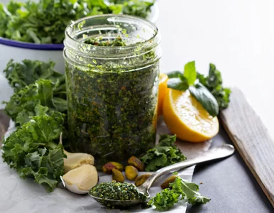 Miniatura: Miksuję te zimowe liście i chowam słoik do...