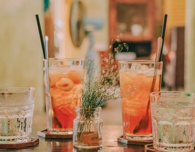 Przepisy na zdrowe świąteczne drinki. Margarita, Mohito i czekolada z...