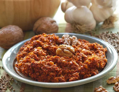 Miniatura: Seniorzy smarują tym chleb zamiast masła....