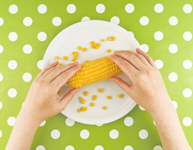 Jak długo gotować kukurydzę, aby była miękka i pyszna?