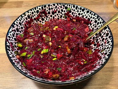 Miniatura: Surowy burak i chrupiąca kiszonka. W 15...