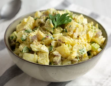 Miniatura: Gotowane ziemniaki zmieniam w sycącą...