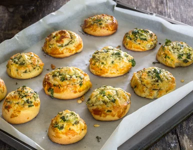 Miniatura: Rano stawiam na te ziołowe bułeczki. Bez...