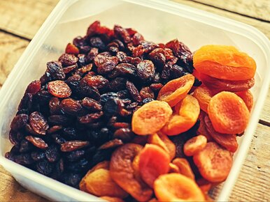Miniatura: Jak przygotować suszone owoce do potraw?...