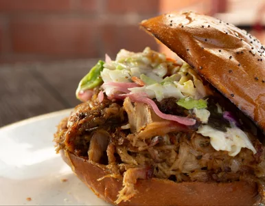 Miniatura: Na te kanapki czeka cała rodzina....