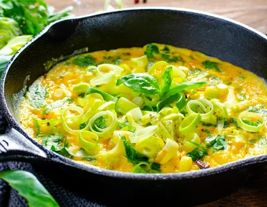 Miniatura: Podsmażam tanie warzywo i dodaję jajka....