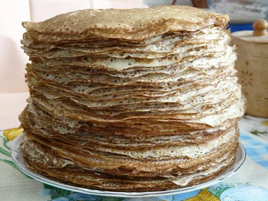 Miniatura: Tak usmażysz supercienkie naleśniki. Dwie...