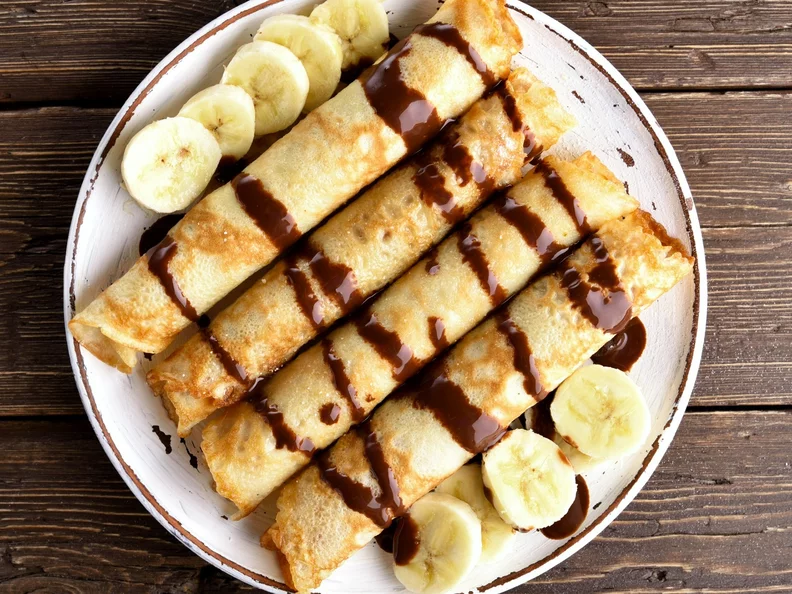 Miniatura: Usmaż, posmaruj, zroluj. Temu pysznemu...