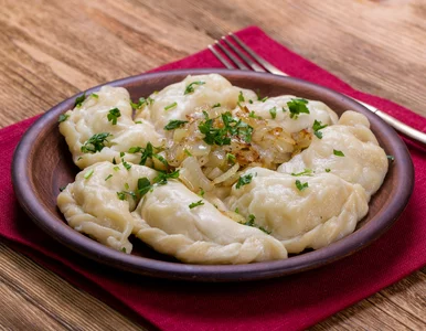 Miniatura: Ten przepis na pierogi ruskie chyba...