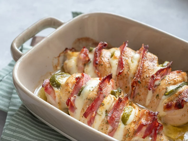 Miniatura: Nacinam filet z kurczaka, wciskam 3...