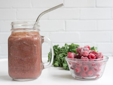 Miniatura: Ten pyszny koktajl na płaski brzuch ratuje...