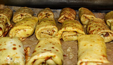 Miniatura: Nie smażę już krokietów. Zawijam naleśniki...