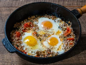 Miniatura: Z kaszy gryczanej szykuję pyszny, zdrowy...