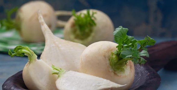 Miniatura: Chrupiąca, soczysta i zdrowa surówka....