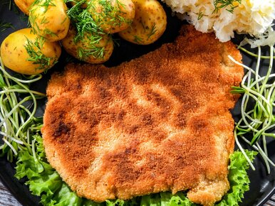 Miniatura: Odkręcam 2 słoiczki i wkładam mięso do...