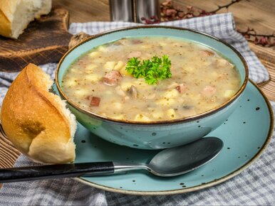 Miniatura: Zamiast jajka dorzucam to do żurku....