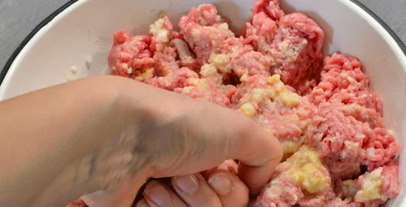 Miniatura: Po 1 dniu w lodówce mięso mielone może być...