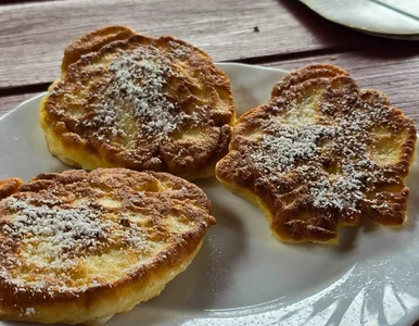 Miniatura: Chrupiące racuchy z wilgotnym wnętrzem....