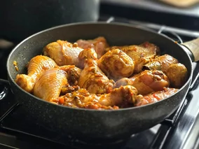 Miniatura: Pałki z kurczaka prosto z patelni. Sposób...