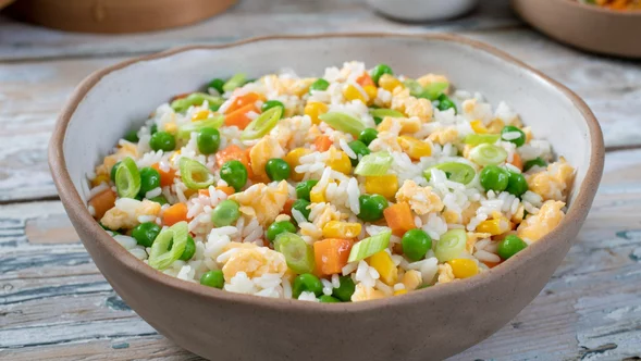 Miniatura: Tę ryżową sałatkę często szykuję na...