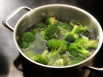 Gotowanie brokułu