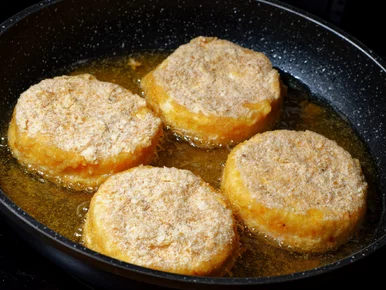 Miniatura: Tani ser obtaczam, jak schabowe. 
W 20...