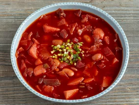 Miniatura: Mało kto dodaje to do zupy buraczkowej....