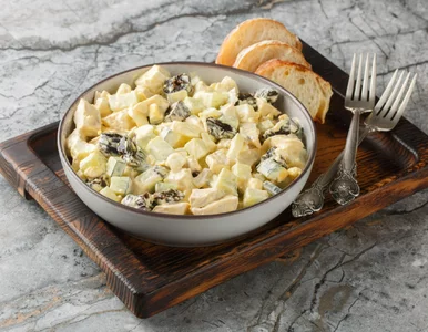 Miniatura: Zrobiłam kremową sałatkę z piersi...