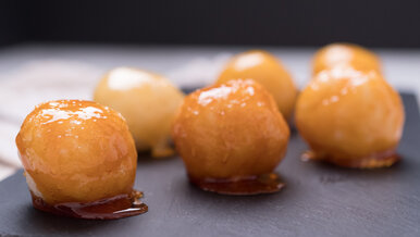 Miniatura: Nikt nie robi tych kulek w domu. Wychodzą...