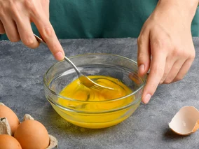 Miniatura: Mieszam jajka z popularnym dodatkiem i nie...