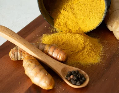 Miniatura: Jem łyżeczkę dziennie. Zwalcza wirusy i...