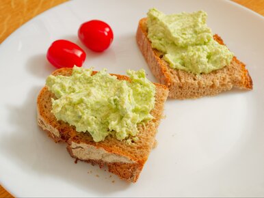 Miniatura: Rano smaruję chleb tą pastą i nie kupuję...