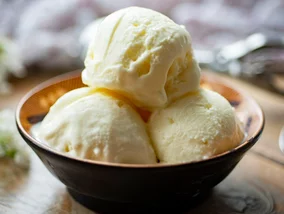 Miniatura: Ekspresowe lody szykuję z 2 superzdrowych...