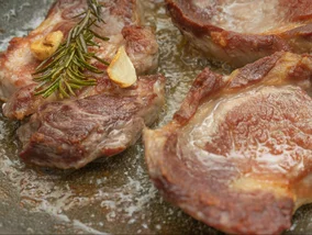 Miniatura: Jest grillowym hitem, ale przyrządzisz też...