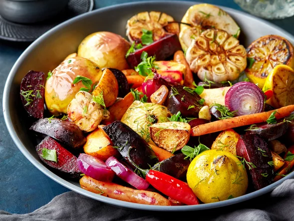 Miniatura: Do warzyw z piekarnika dorzucam te owoce....