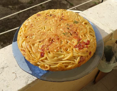 Miniatura: Nie wyrzucam resztek spaghetti. W 10 minut...