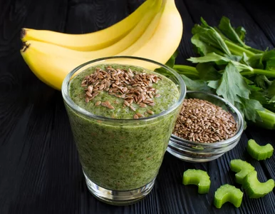 Miniatura: Przed snem wypijam szklankę tego napoju....