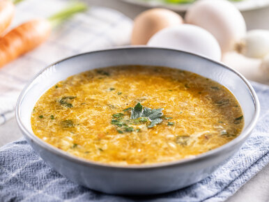 Miniatura: Zamiast makaronu wlewam jajko do gorącego...