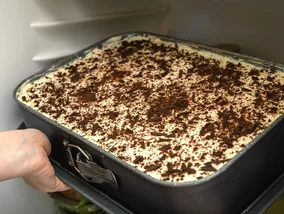 Miniatura: 2 paczki ciastek, słodka masa i krem. 
To...