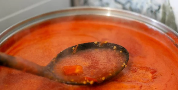 Miniatura: Pomidorowa wychodzi za kwaśna? Ten jeden...