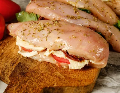 Miniatura: Natnij pierś kurczaka i wciśnij 3...