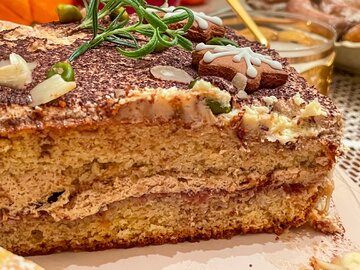 Tort migdałowy z&nbsp;kawą