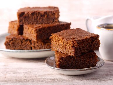 Miniatura: Ten piernik robię na ostatnią chwilę....