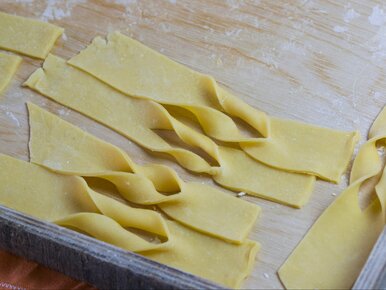 Miniatura: Nie smażę już faworków. Z piekarnika...