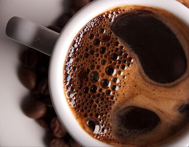 Czy kawa może szkodzić jelitom? Jest naukowa odpowiedź