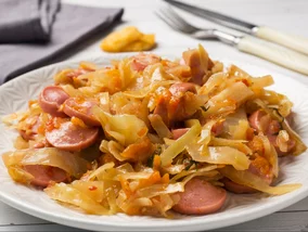 Miniatura: Szatkuję pół kapusty i biorę opakowanie...